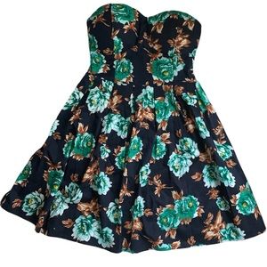 Rue 21 Strapless Mini Dress Medium